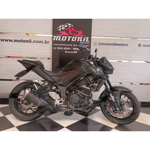 YAMAHA MT-03 PRETA  2024