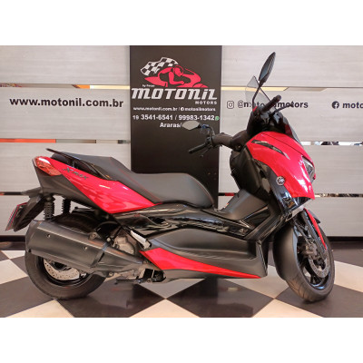 YAMAHA XMAX 250 VERMELHA 2023