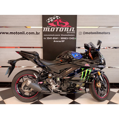 YAMAHA YZF R3 MONSTER PRETA  2021